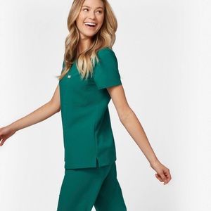 Figs XS Catarina Scrub Top - Hunter Green